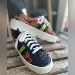 Johnny Was Boho Floral Platform Sneakers Jacquard Size 7